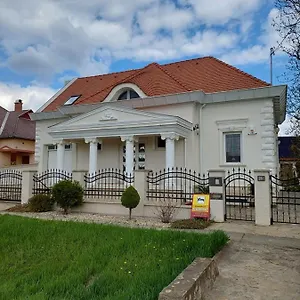 ellenőrizze a rendelkezésre állást