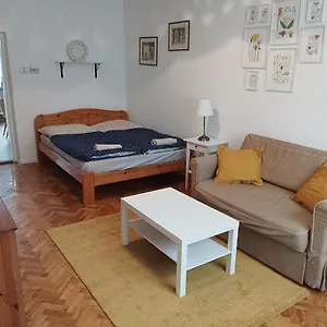 ellenőrizze a rendelkezésre állást